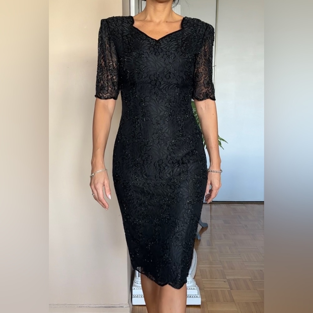 ❌SOLD ON MY IG Vintage Beaded Cocktail Dress - Picture 4 of 15